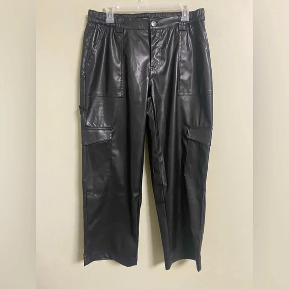 Almost Famous Black Polyurethane Cargo Pants NWOT Size Large L High Rise - Picture 1 of 8